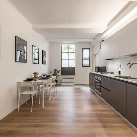 Apartment Ab - Via Arienti 15