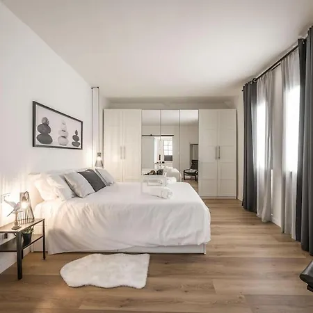 Apartment Ab - Via Arienti 15