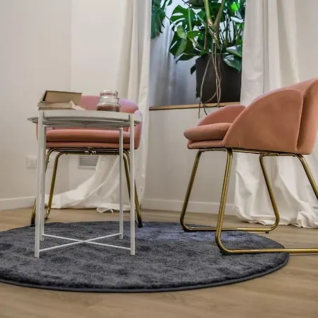 Ab - Via Arienti 15 * Bologne