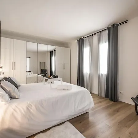 Apartment Ab - Via Arienti 15