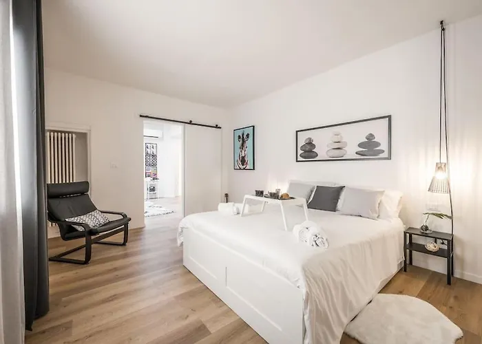 아파트 Ab - Via Arienti 15 *